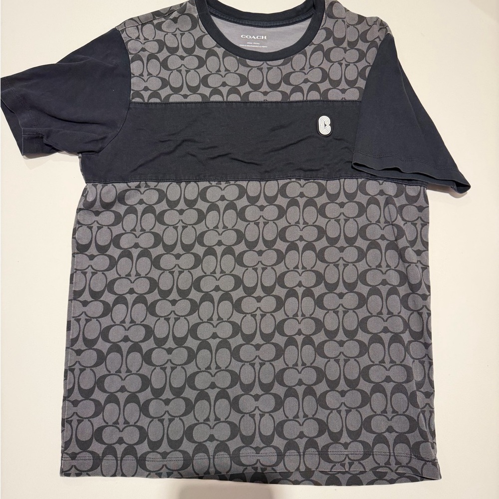 Coach Men's Short-Sleeve Signature Logo Tee in Black and Gray